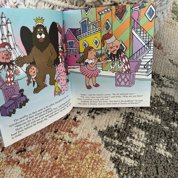 Island of Misfit Toys Book Children’s Book Hard Cover - Picture 7 of 8